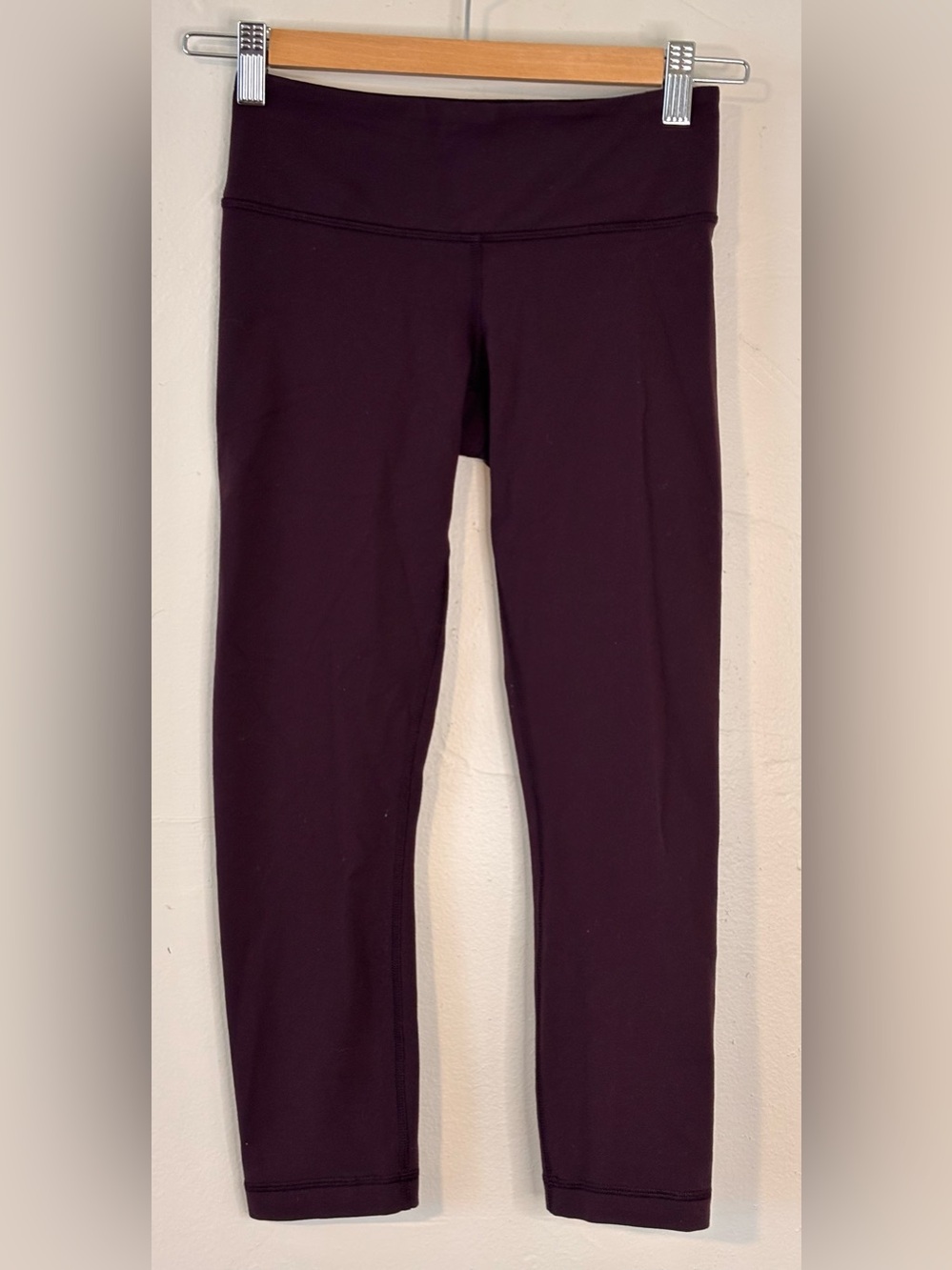 lululemon athletica High-Rise Cropped Leggings in Plum Size 2
